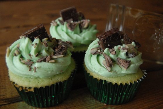 Mint Shamrock Milkshake Cupcakes