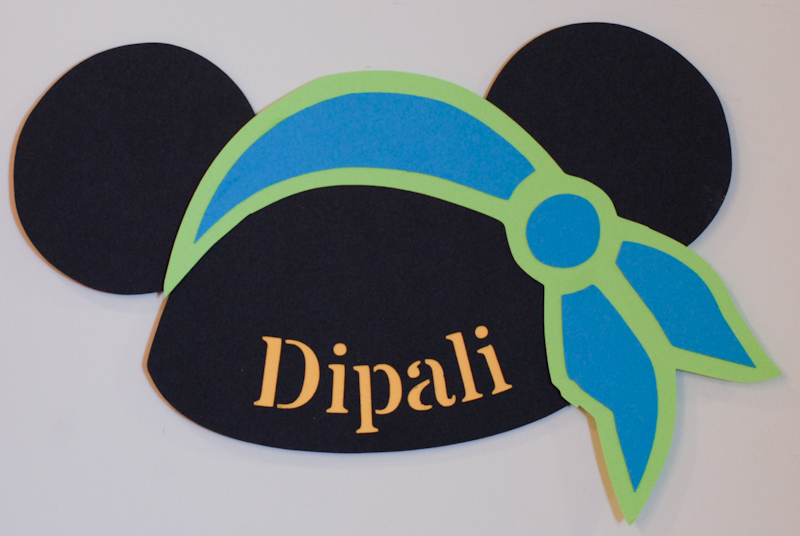Disney Cruise Door Decorations, Lille Mickey Ear hat name sign | domesticated-engineer.com