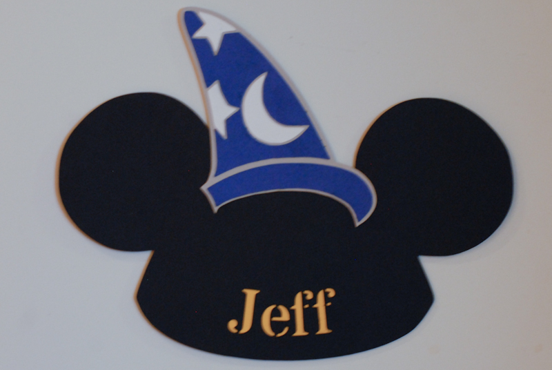 Disney Cruise Door Decorations, Lille Mickey Ear hat name sign | domesticated-engineer.com