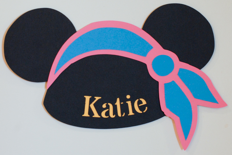 Disney Cruise Door Decorations, Lille Mickey Ear hat name sign | domesticated-engineer.com