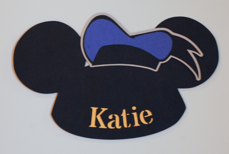 Disney Cruise Door Decorations, Lille Mickey Ear hat name sign | domesticated-engineer.com
